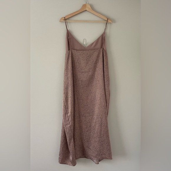 Blush Speckled Slip Dress - Picture 3 of 3